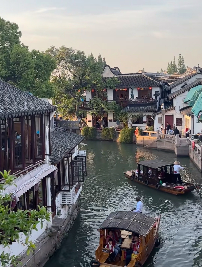 A wooden boat on a Zhujiajiao canal