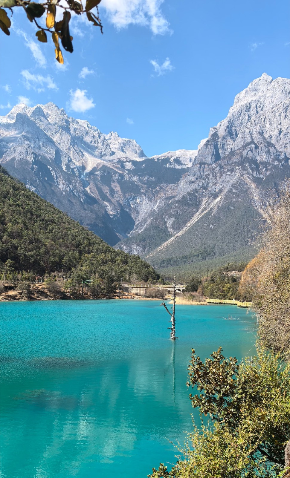 The turquoise water of Blue Moon Valley beneath Jade Dragon Snow Mountain